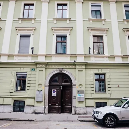 Apartment Center Ii - Kersnikova