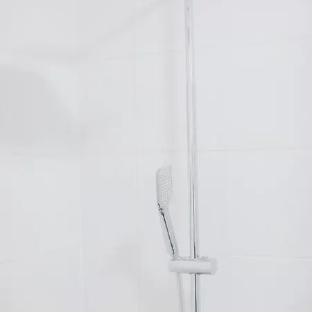 Center Ii - Kersnikova Appartement