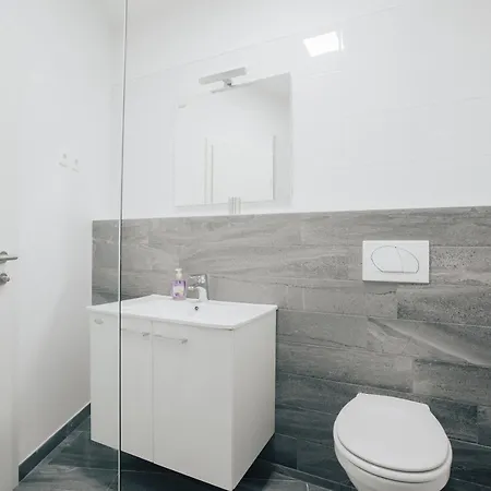 Apartment Center Ii - Kersnikova Ljubljana